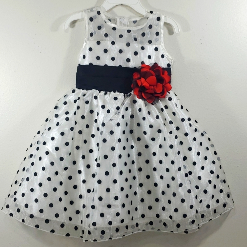 Polka dot white & black with a bit of red dress size 4